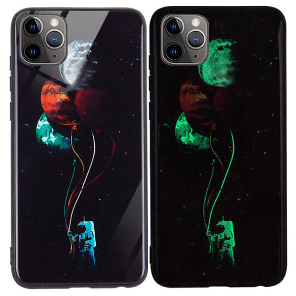 TPU+Glass чехол светящийся в темноте для Apple iPhone 11 Pro Max (6.5) (Космос / Черный) (784083)
TPU+Glass чехол светящийся в темноте для Apple iPhone 11 Pro Max (6.5) (Космос / Черный) (784083)