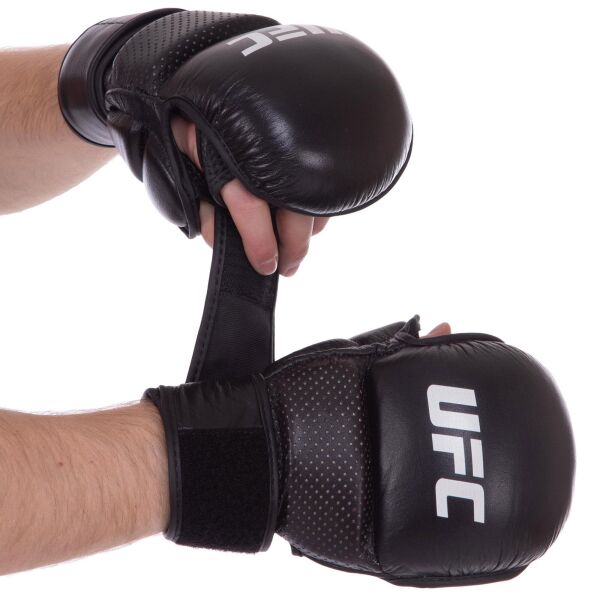 Перчатки для смешанных единоборств ММА кожаные UFC PRO MMA Combat UCK-75195 L-XL черный
Перчатки для смешанных единоборств ММА кожаные UFC PRO MMA Combat UCK-75195 L-XL черный