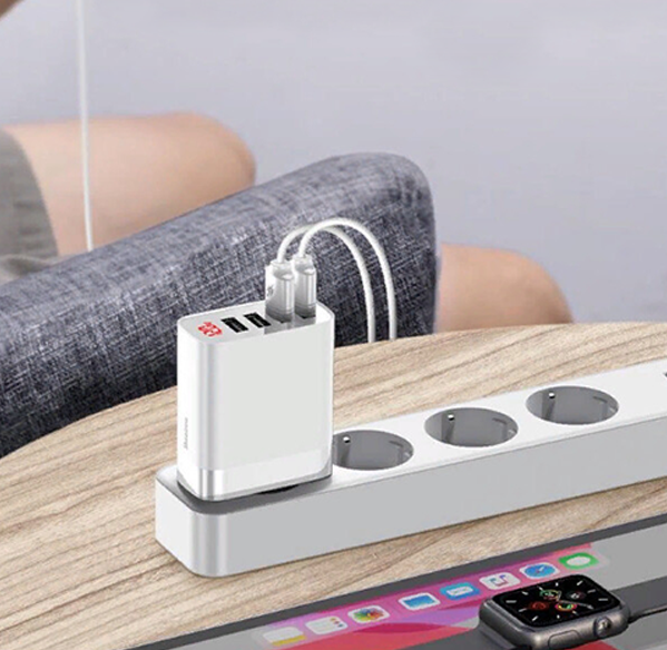 Baseus Mirror Lake Digital Display 30W 4USB White Універсальний Мережевий Білий