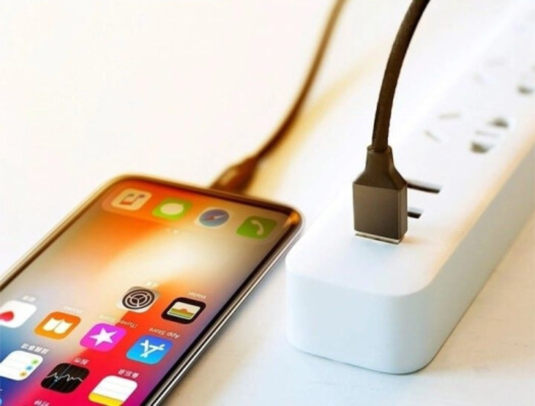 Фото 2 Baseus USB to Lightning