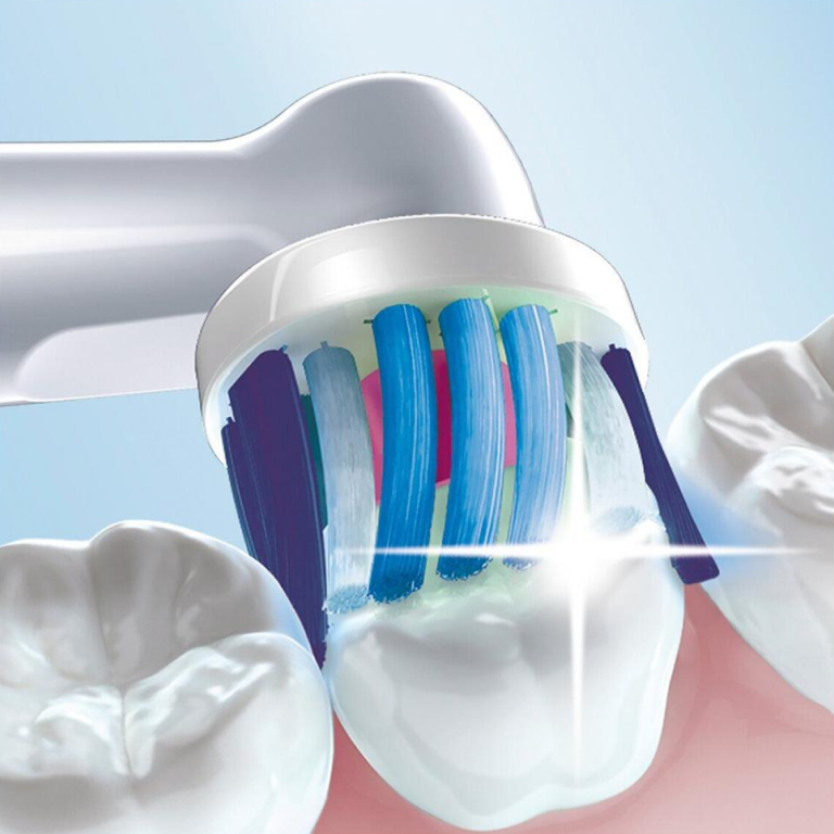 Фото 3 Braun Oral-B Vitality D100.413.1 PRO 3D White