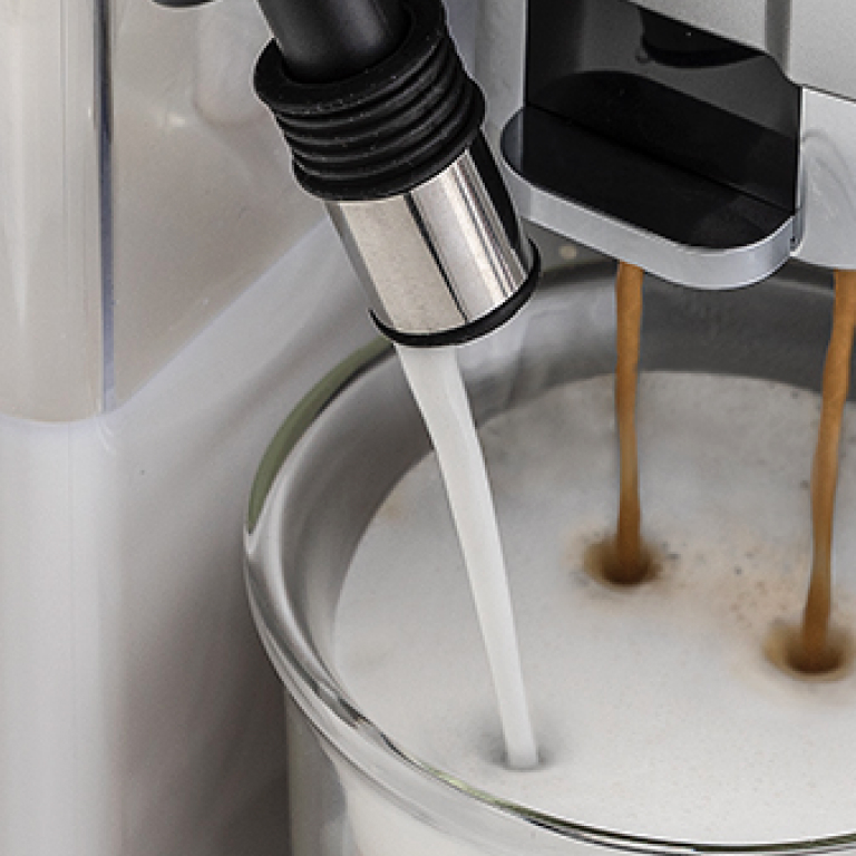 Фото 4 Delonghi ECAM 610.74 MB