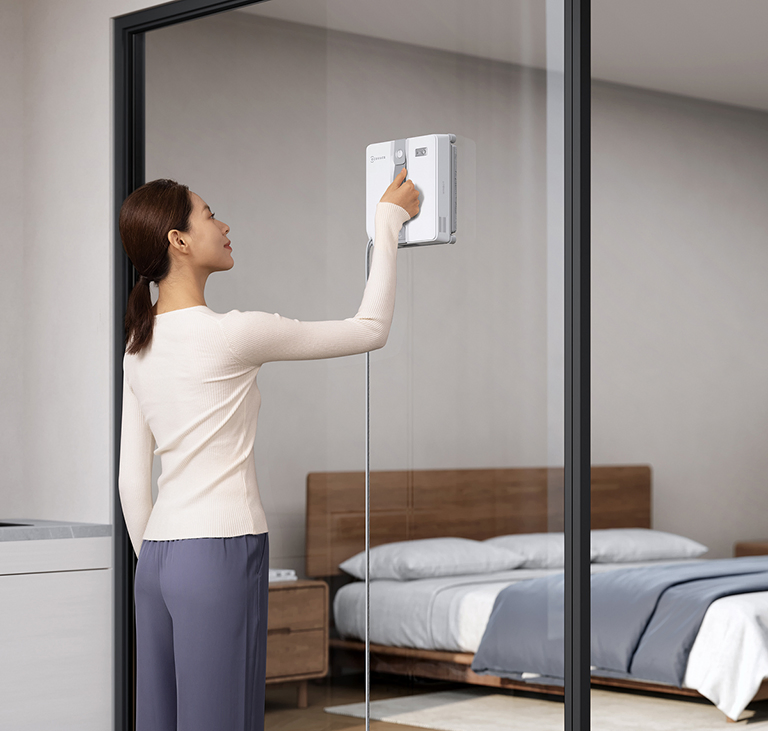 Фото Ecovacs Winbot MINI