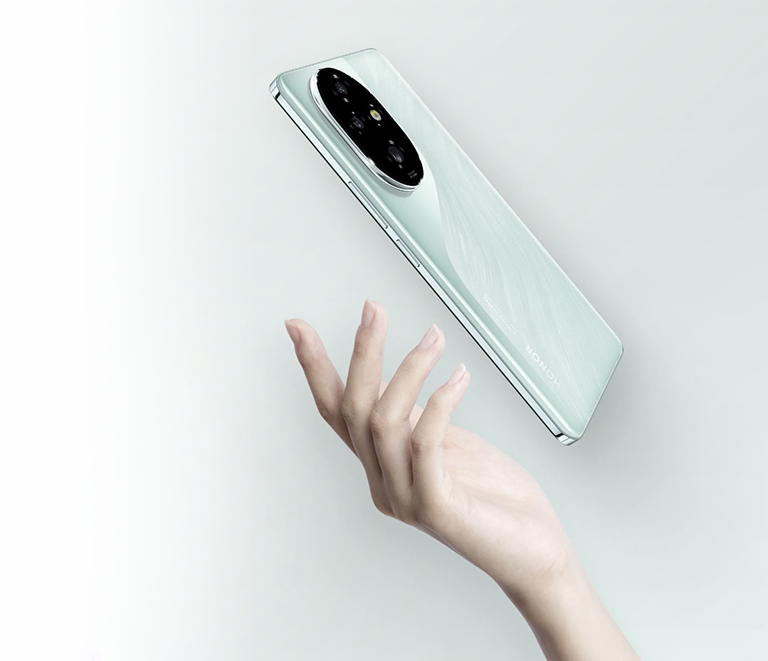 Фото 2 HONOR 200 Pro
