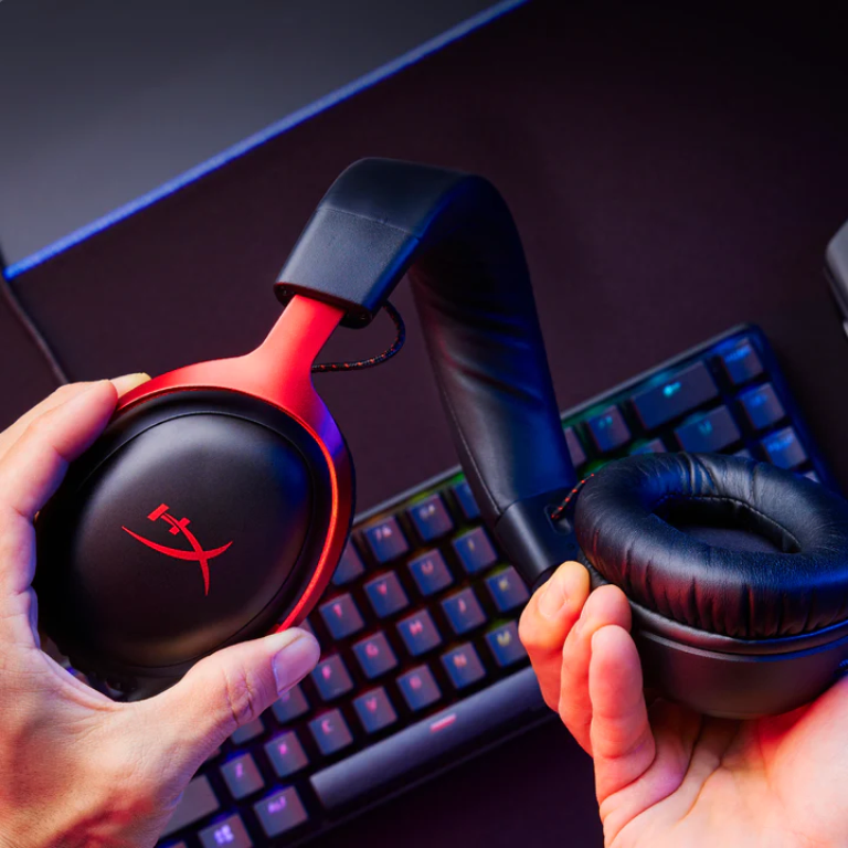 Фото 4 HyperX Cloud III