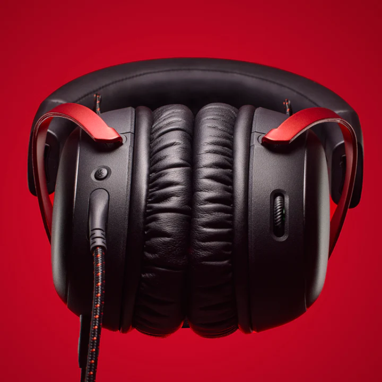 Фото 6 HyperX Cloud III