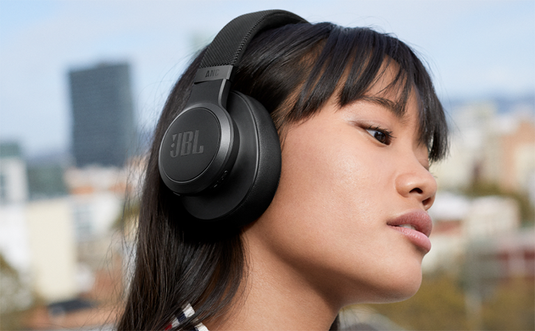 Фото 4 JBL Live 660NC