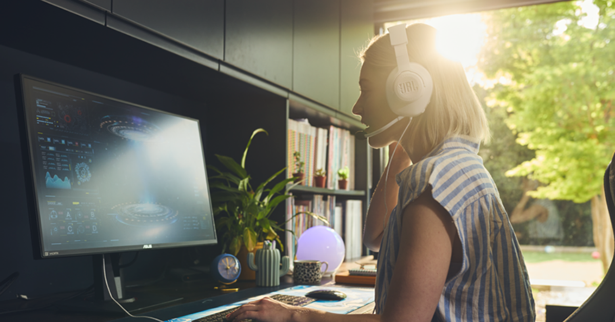 Фото 2 JBL Quantum 100M2