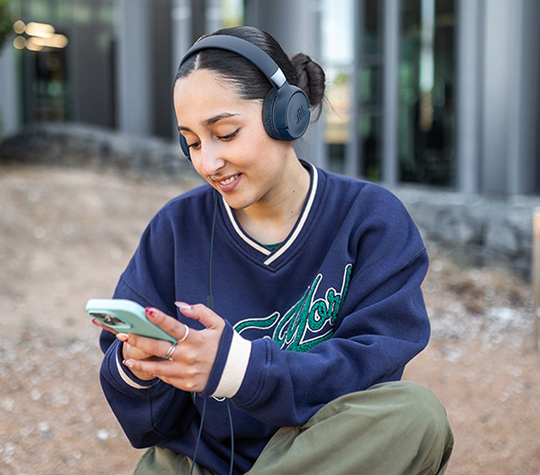 Фото JBL Tune 520C