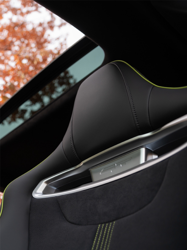 Фото 3 KIA_EV6_GT