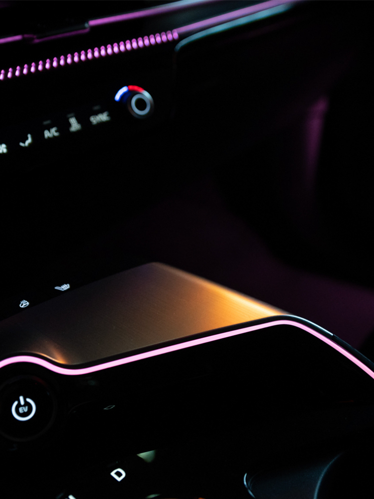 Фото 8 KIA_EV6_GT