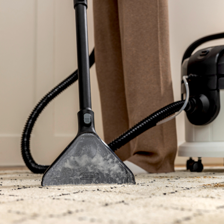 Фото Karcher SE 4 (1.081-150.0)
