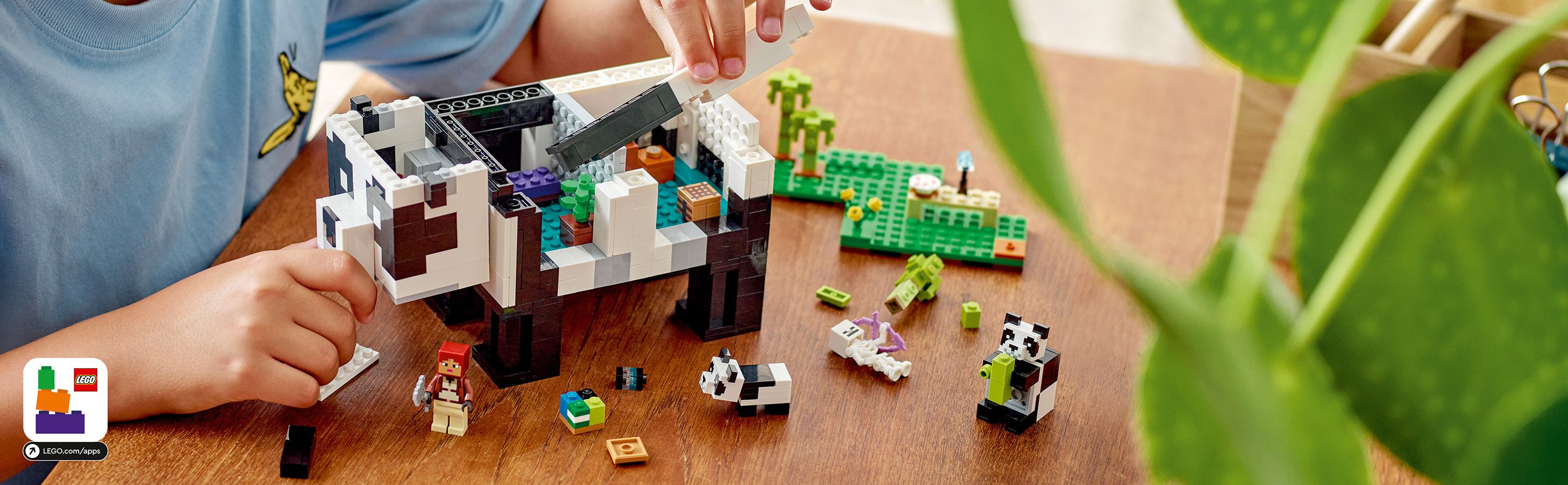 LEGO® Minecraft® Помешкання панди


