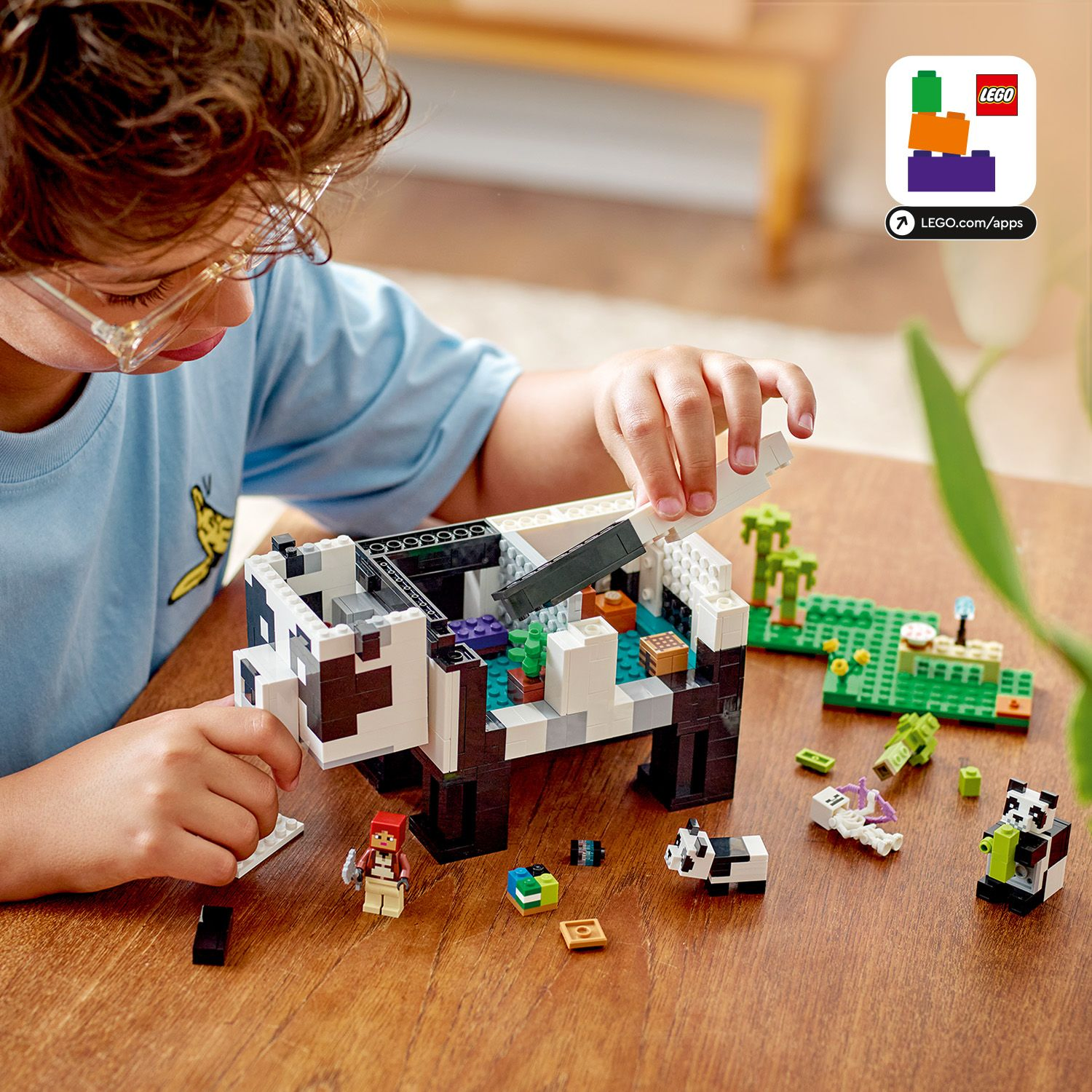 LEGO® Minecraft® Помешкання панди

