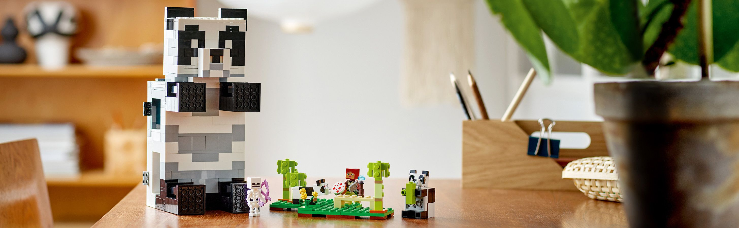 LEGO® Minecraft® Помешкання панди

