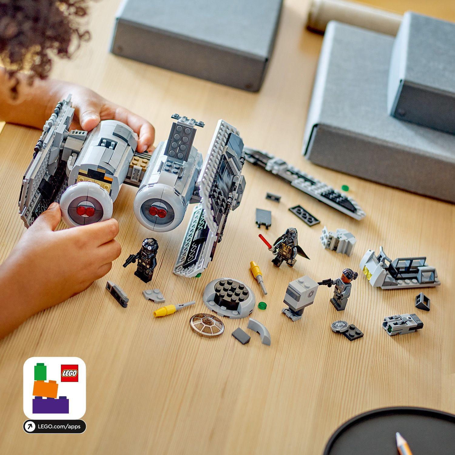 LEGO® Star Wars™ Бомбардувальник TIE

