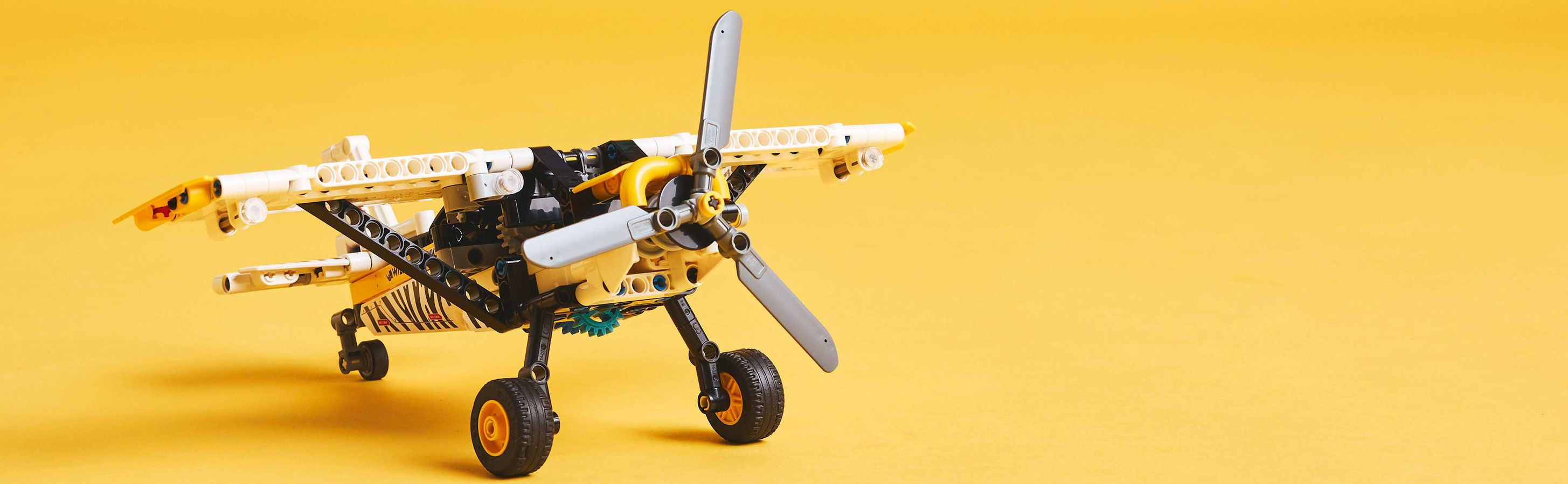 LEGO® Technic Буш-літак


