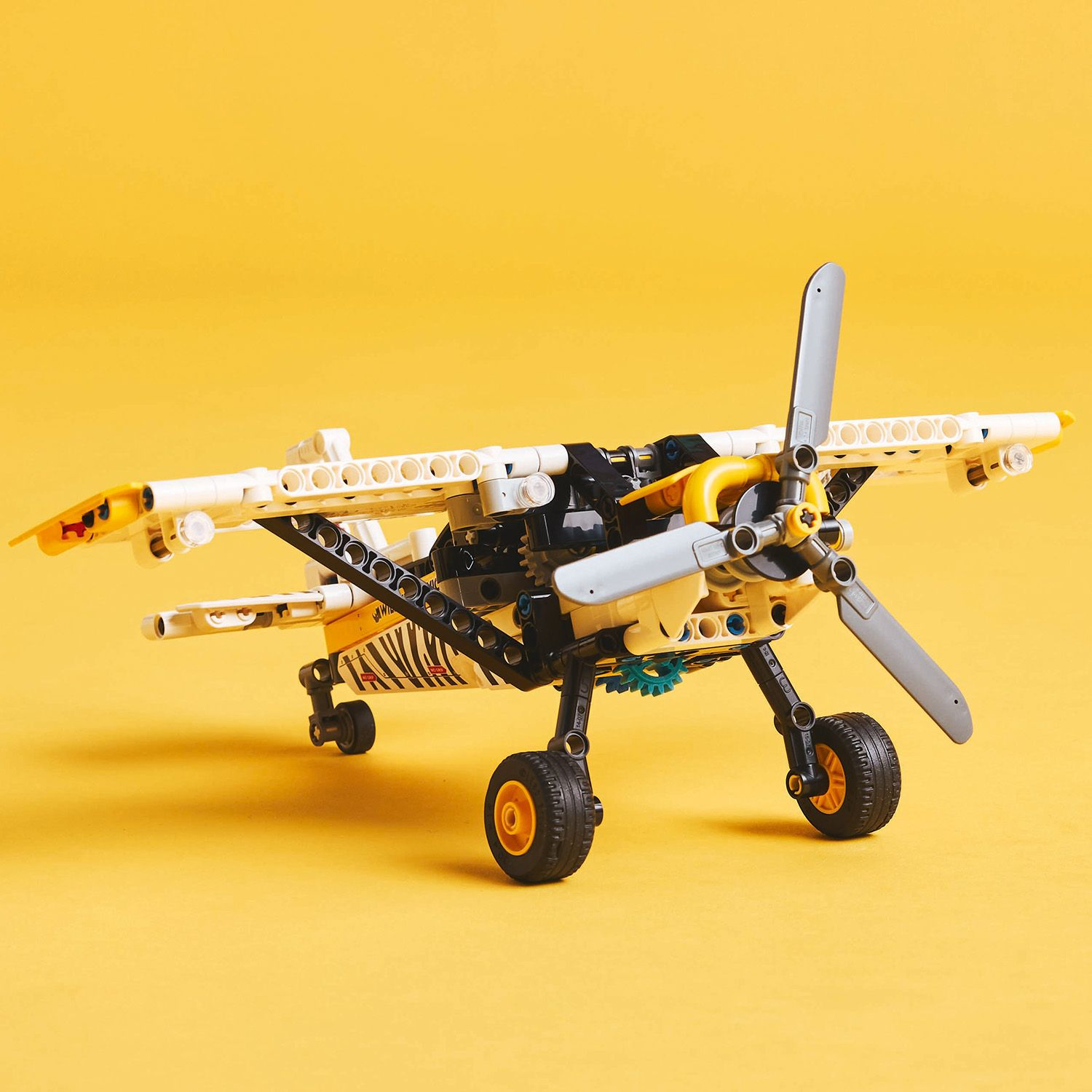 LEGO® Technic Буш-літак

