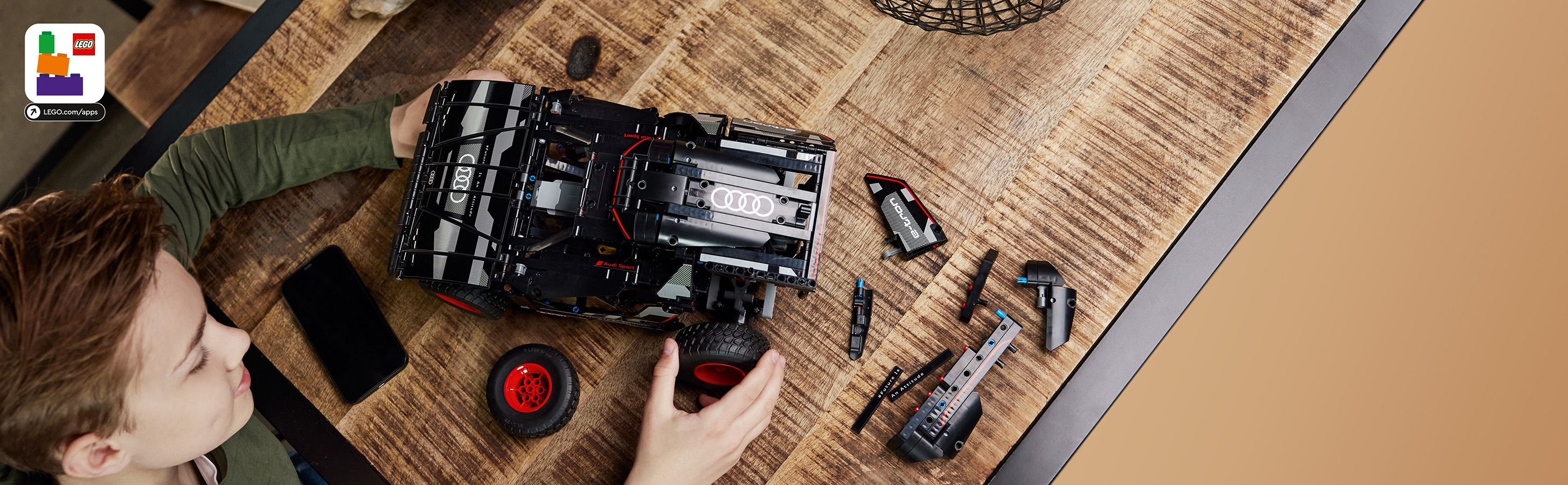 LEGO Technic AudiRS Q e-tron