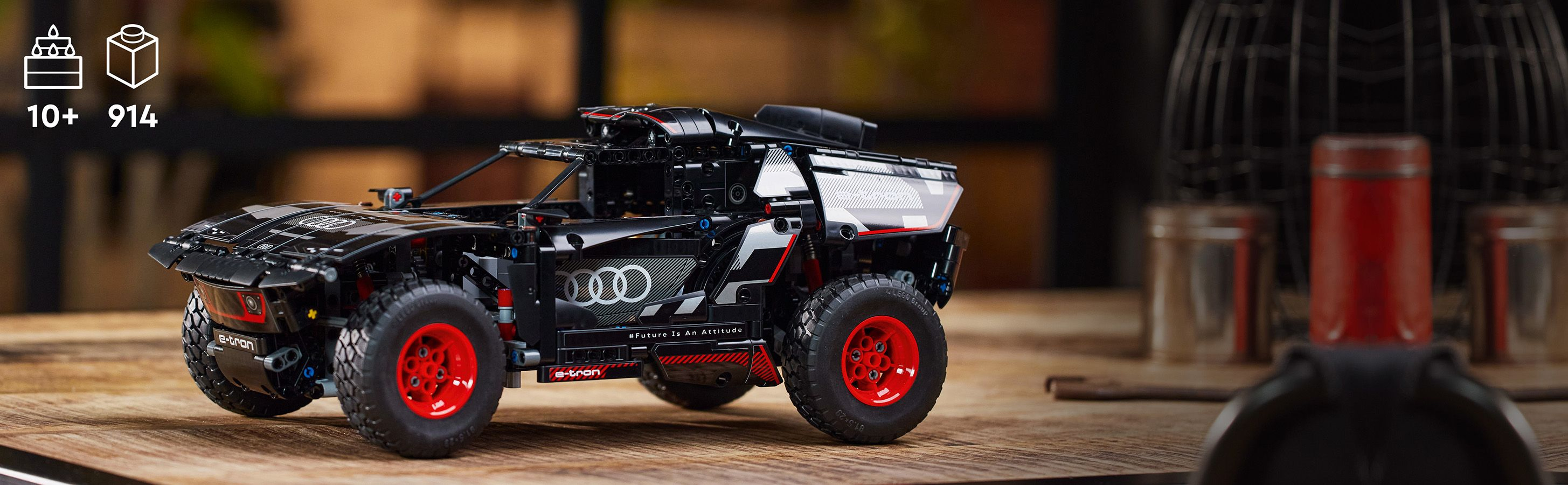 LEGO Technic AudiRS Q e-tron