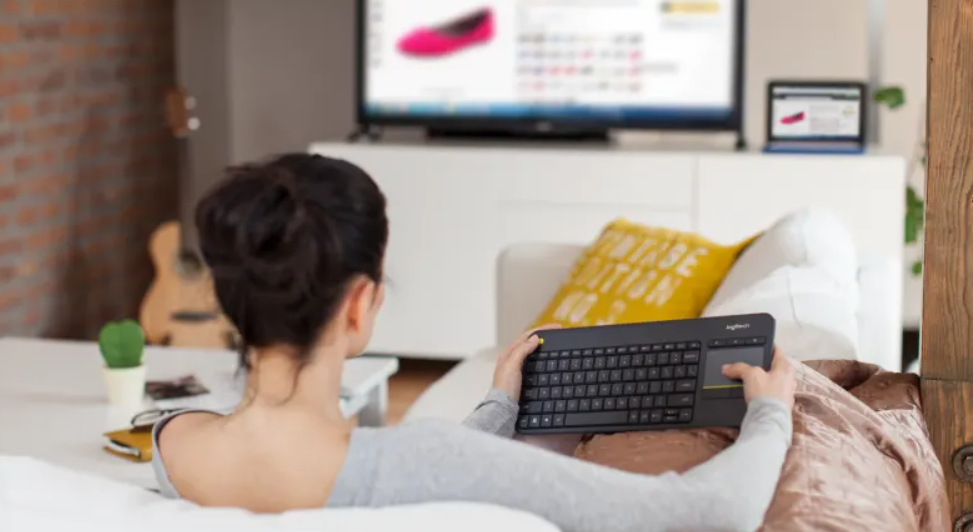 Фото 5 Logitech K400 Plus