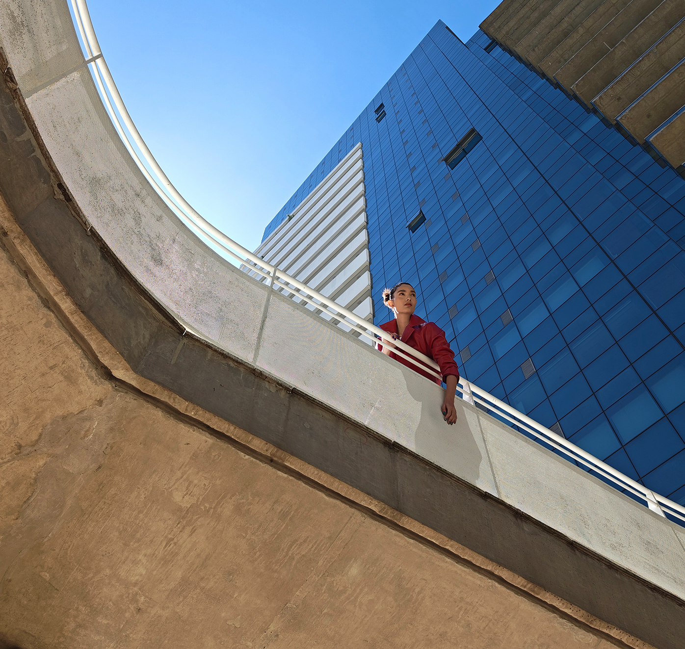 Фото Moto Edge 70 12/512GB