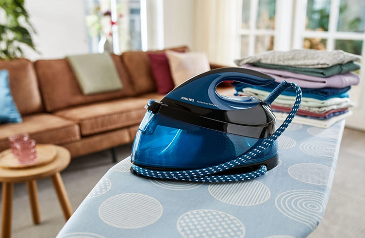 Фото 6 Philips PerfectCare Compact GC7846