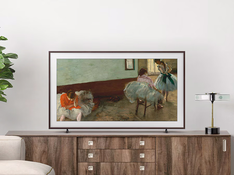 Фото Samsung QE75LS03FAUXUA