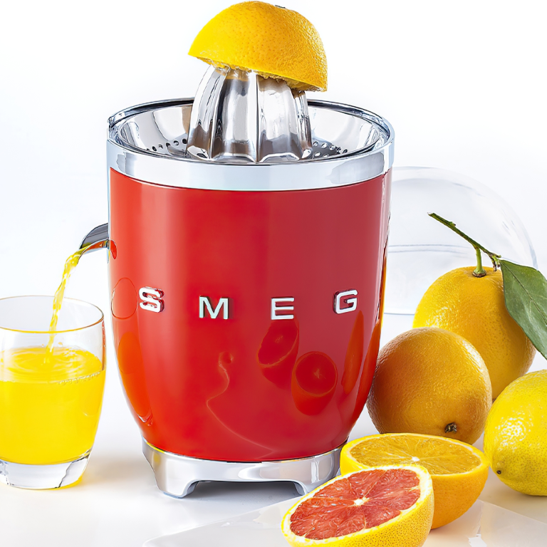 Фото 4 Соковыжималка Smeg CJF01