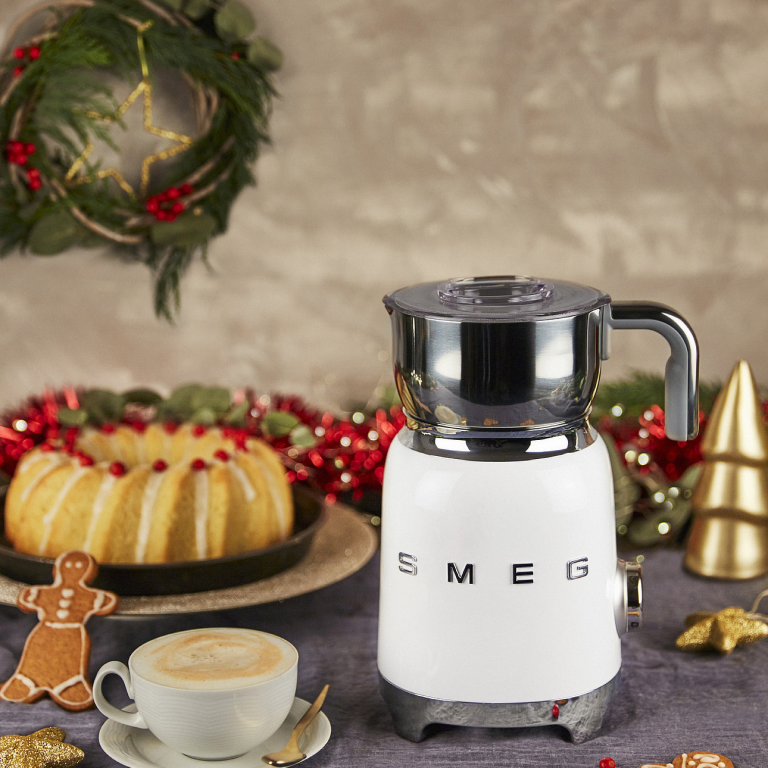 Фото 5 Вспениватель молока Smeg MFF01BLEU