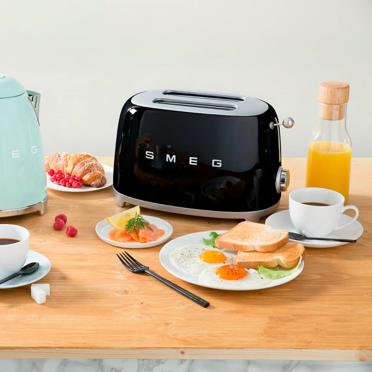 Фото 2 Тостер Smeg TSF01