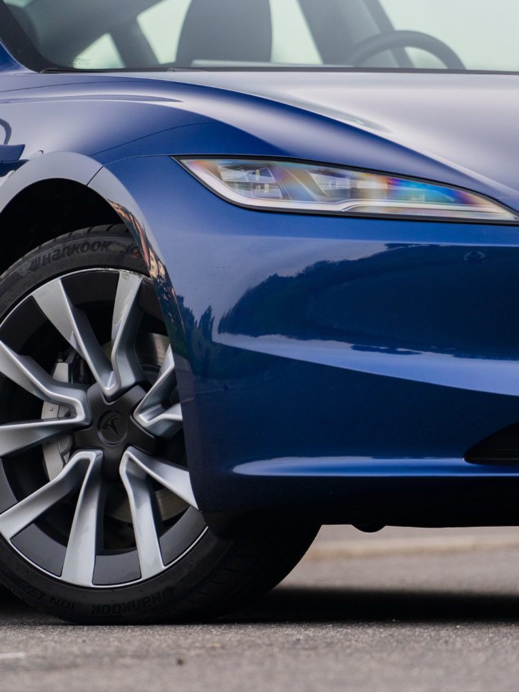 Фото 9 TESLA_MODEL_3