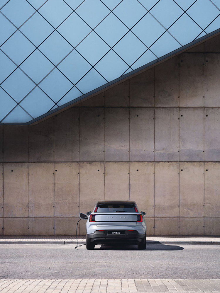 Фото Volvo EX30 Ultra 4wd