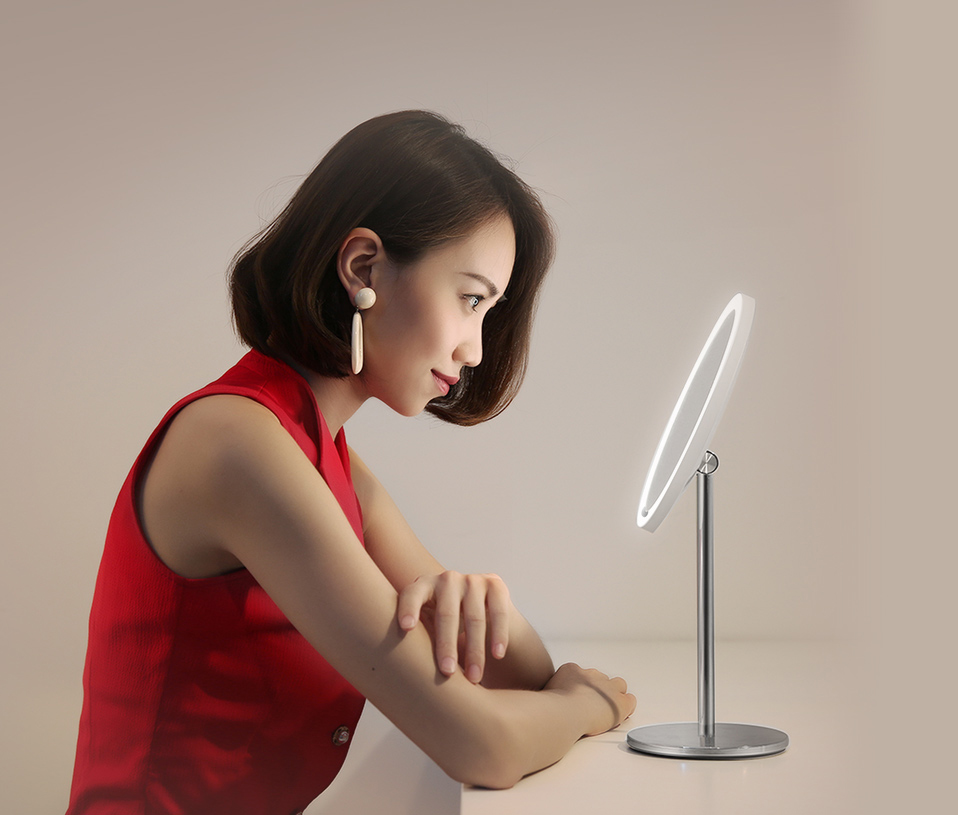 Фото 1 Yeelight Sensor Makeup Mirror