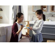 Купить - зубную щетку  Звуковая электрическая зубная щетка PHILIPS For Kids HX6322/04