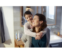 Купить - зубную щетку  Звуковая электрическая зубная щетка PHILIPS For Kids HX6322/04