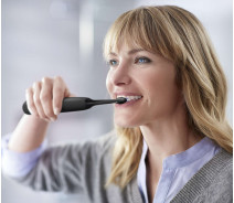 Купить - зубную щетку  Звуковая электрическая зубная щетка PHILIPS ProtectiveClean 4500 HX6830/35