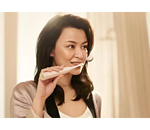 Купить - зубную щетку  Электрическая зубная щетка Philips Sonicare 9900 Prestige HX9992/11 SenseIQ