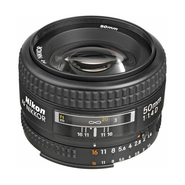 

Объектив Nikon 50 mm f/1.4D AF NIKKOR