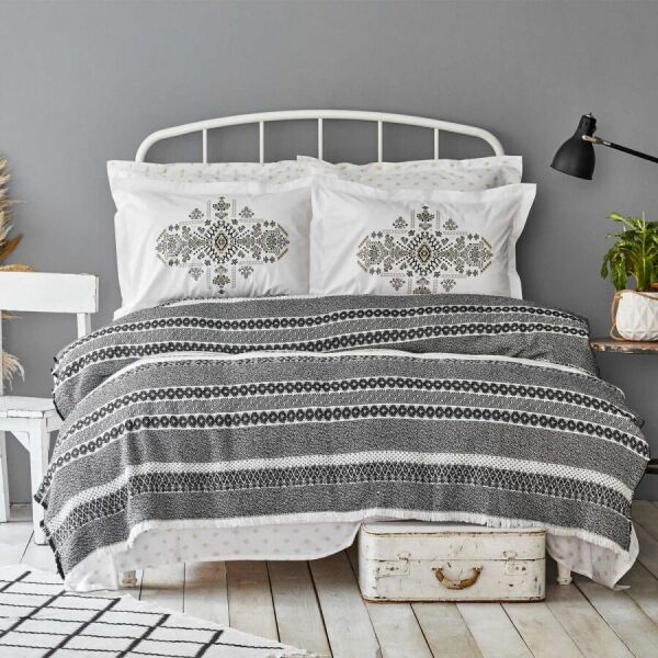 

Комплект постельного белья Karaca Home - Baho siyah черный pike jacquard 200*220 евро (svt-2000022280068)