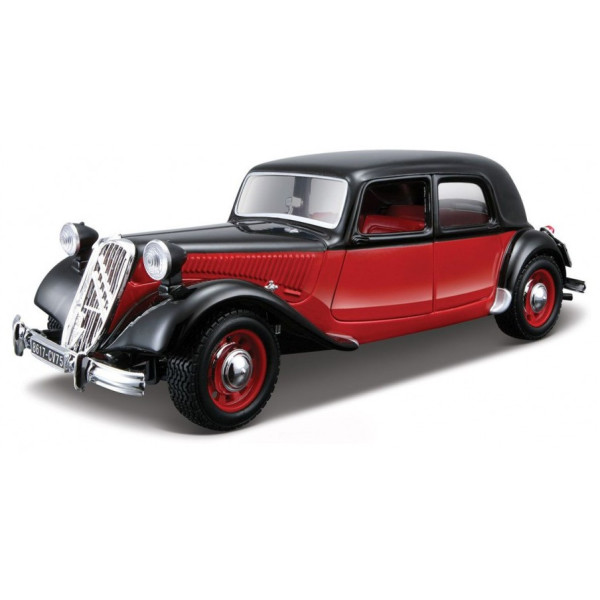 

Автомодель 1:24 Bburago Citroen 15 CV TA, 1938 (18-22017)в ассорт.