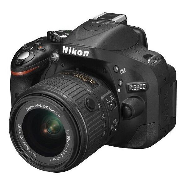 

Фотоаппарат Nikon D5200 kit (18-55mm VR)
