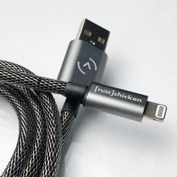 

FuseChicken Shield армированный Lightning кабель Black