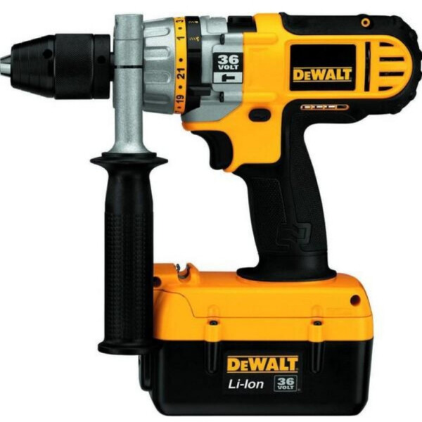 

Дрель-шуруповерт ударных. DeWalt 2,2 Ач. 36 В. DC901KL
