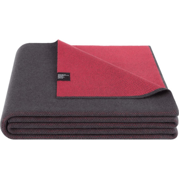 

Woolkrafts LAVA RED 140x200см (804055027889)