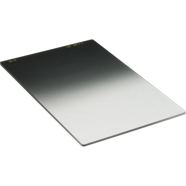 

Светофильтр градиентный LEE 0.6 ND Grad Soft 100x150 мм Un 2 мм th. (ND6GS100x150U2)