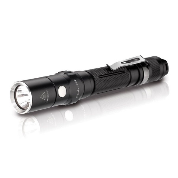 

Фонарь Fenix LD22 G2 2015 (300 лм, 2хАА)
