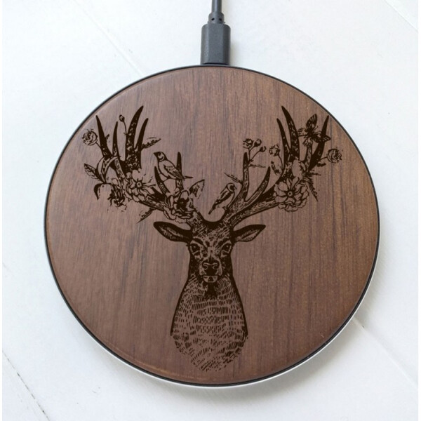 

SkinWood Black Fast Charge deer