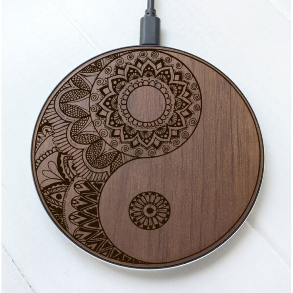 

SkinWood Black Fast Charge Yin-Yang