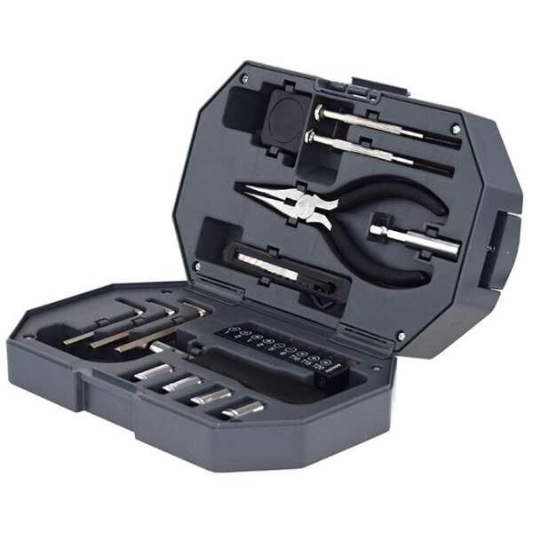 Набор инструментов 24 в 1 Bergamo LIGHT TOOLS, с фонарем, в пластиковом кейсе (1500TS-7)